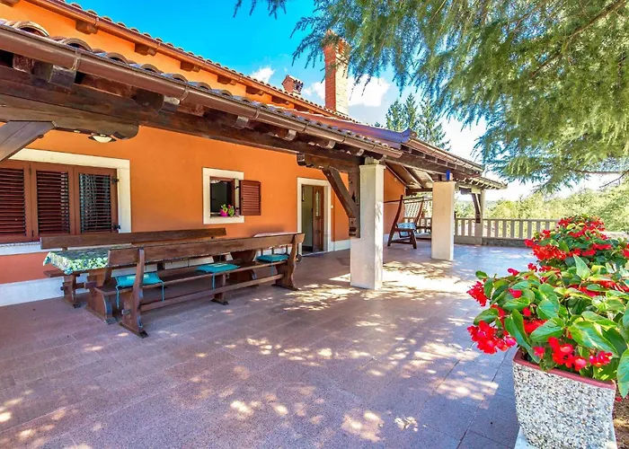 3 Bedroom Amazing In Dom wakacyjny Jurdani