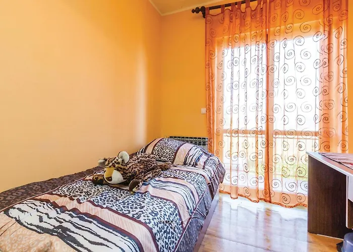 Dom wakacyjny 3 Bedroom Amazing In Jurdani