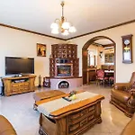 Awesome In Ferienhaus Jurdani