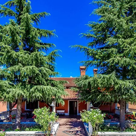 3 Bedroom Amazing In * Jurdani