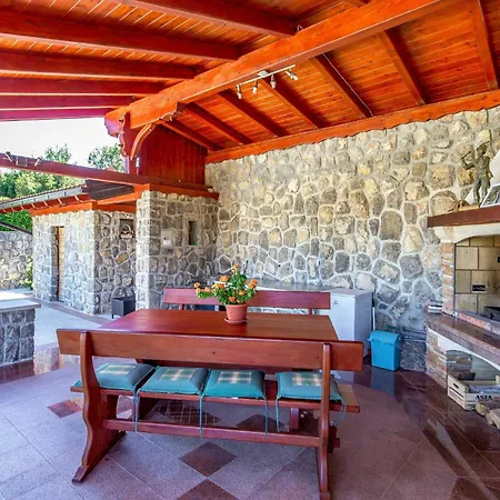Holiday home Amazing In With Kitchen