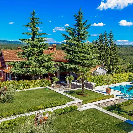 Σπίτι διακοπών 3 Bedroom Amazing In *