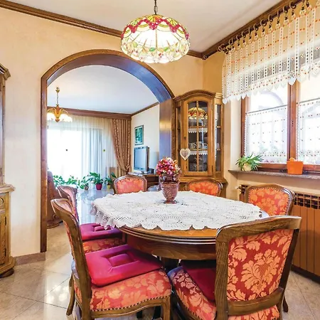 3 Bedroom Amazing In * Jurdani