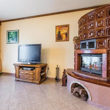 3 Bedroom Amazing In Σπίτι διακοπών Jurdani